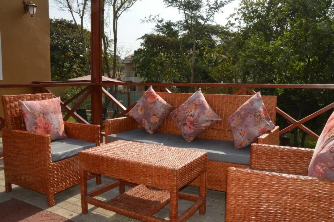 Hotel Desderia Mbeya Buitenkant foto