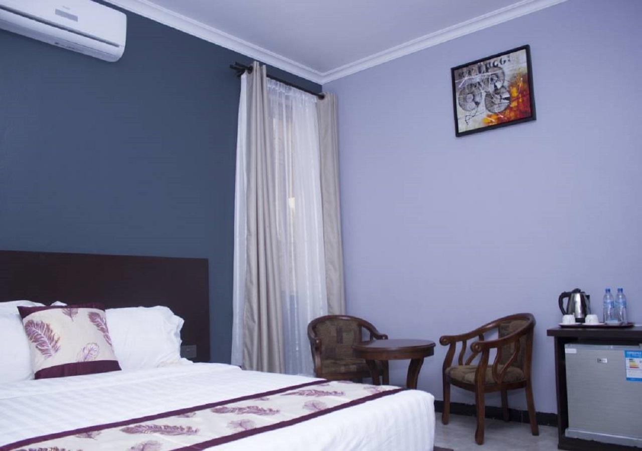 Hotel Desderia Mbeya Buitenkant foto
