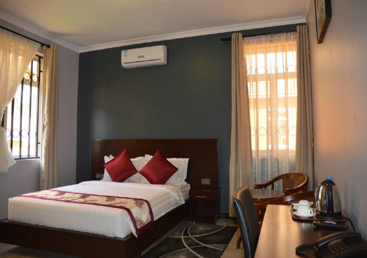 Hotel Desderia Mbeya Buitenkant foto